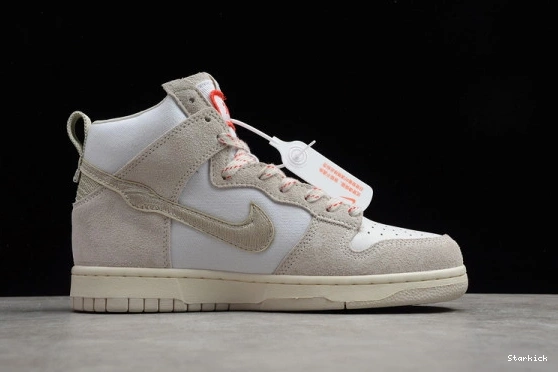 CW3092-100 Notre Orewood High Nike Light Dunk Brown 0112